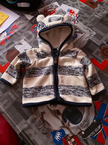 Gilet avec capuche