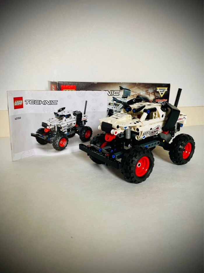 LEGO Technic 42150 - Monster Jam Monster Dalmatien - Complet avec Boîte et Notice