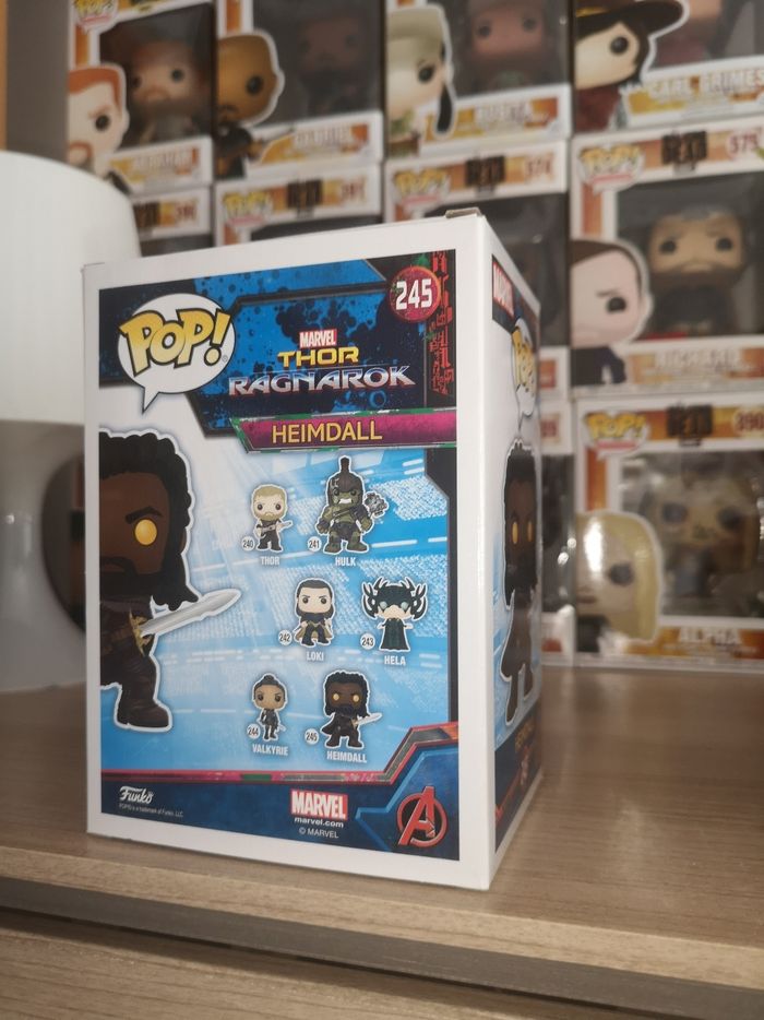 Funko pop Marvel Thor Ragnarok 245 Heimdall - photo numéro 3