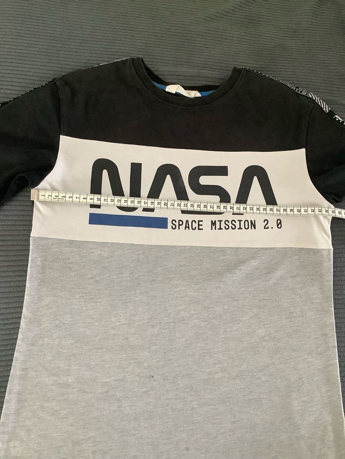 T-shirt NASA 10/12 ans - photo numéro 8