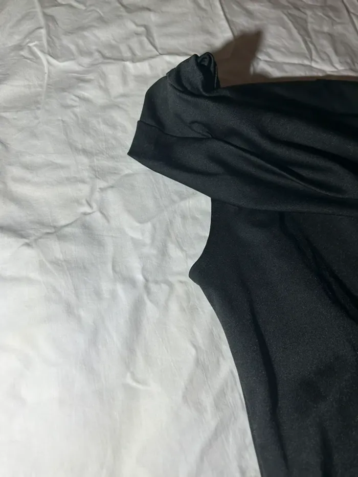 Robe noire cbr - photo numéro 5