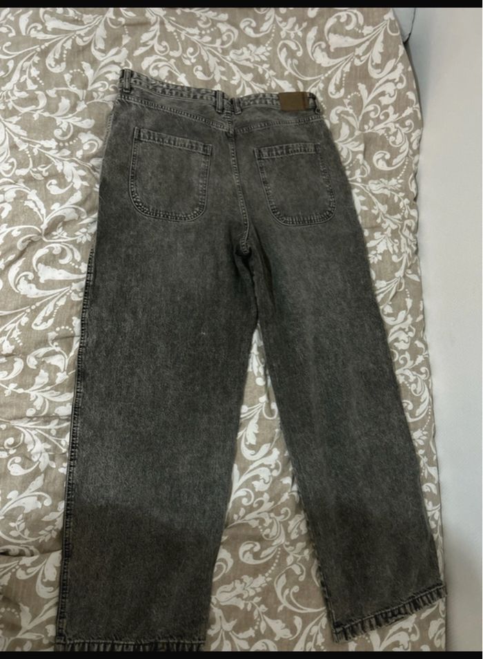 Baggy gris - photo numéro 3