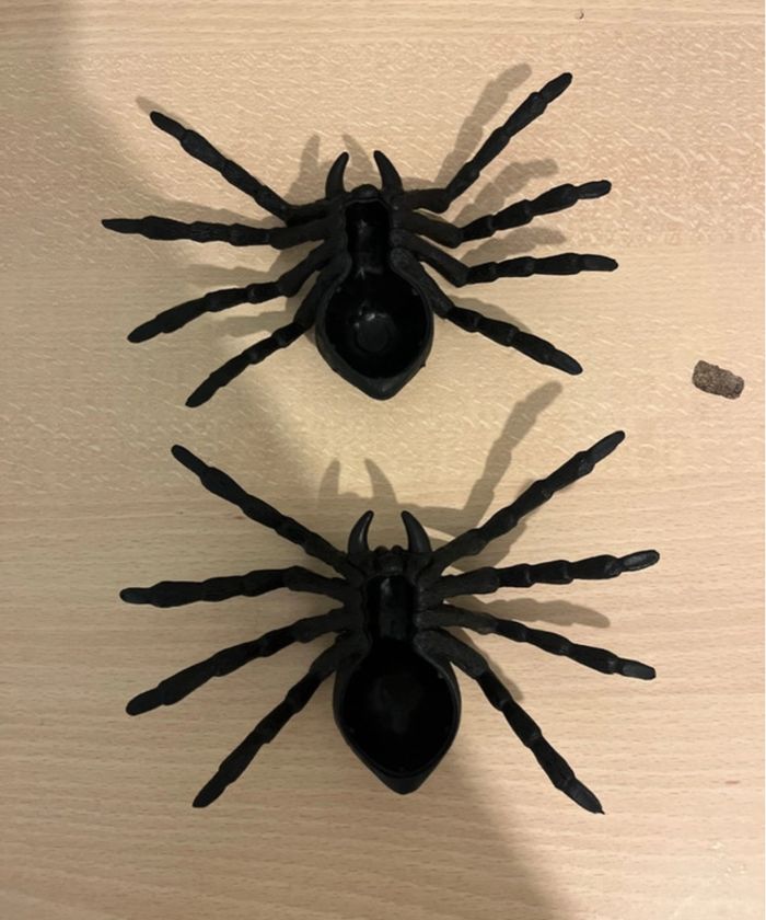 Lot de 2 fausses araignées pour Halloween - photo numéro 2