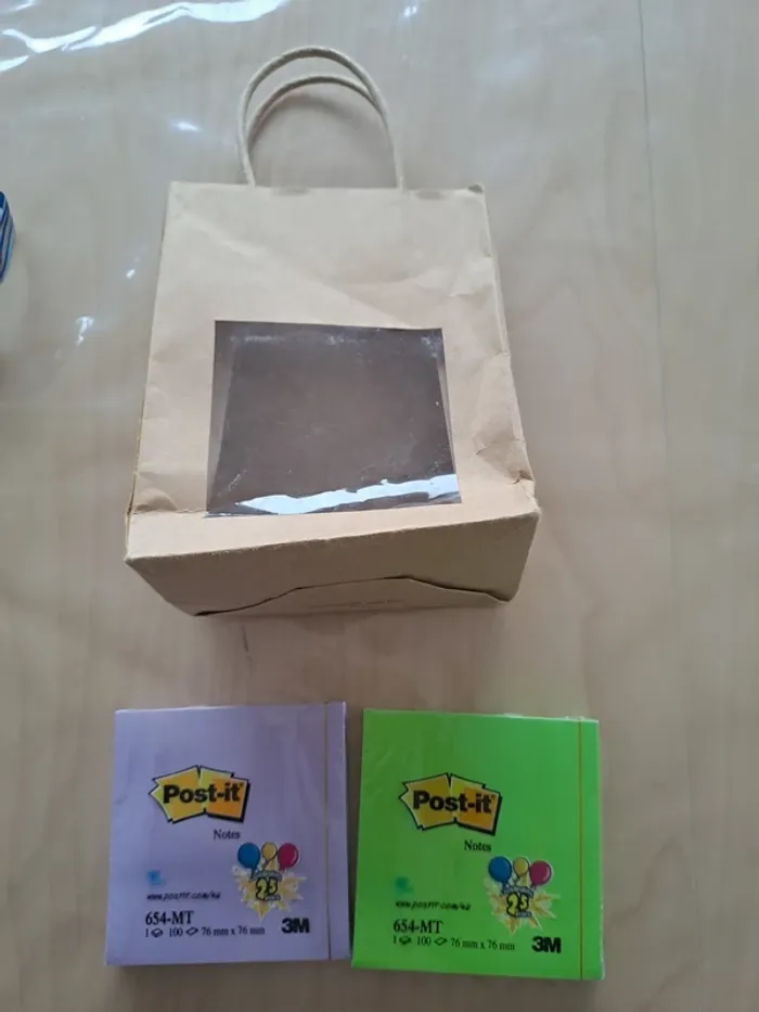 Lot de 2 Blocs Post-it Neufs + Pochette Cadeau - Idéal pour Offrir - photo numéro 2