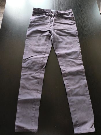 Jeans couleur aubergine