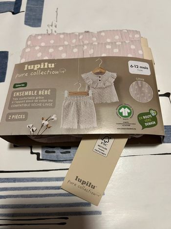 Ensemble bébé fille taille 6/12 mois marque Lupilu neuf !