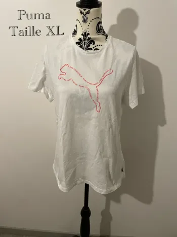 T-shirt Puma blanc logo rose neuf taille XL