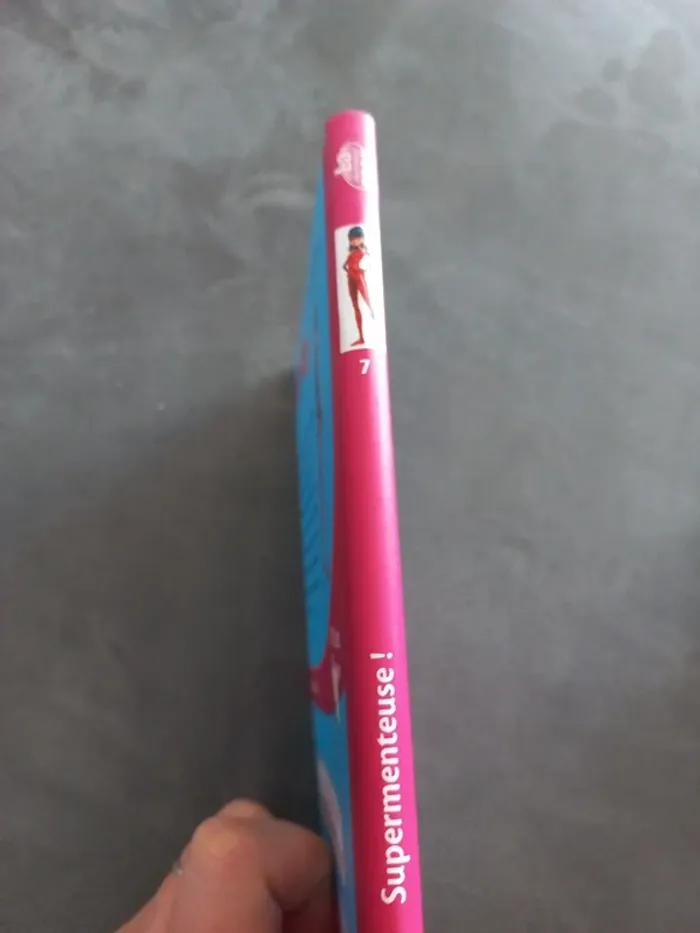 Blibliotheque rose miraculous tome 7 - photo numéro 2