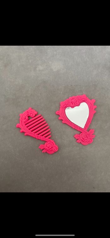 Peigne et miroir pour poupée