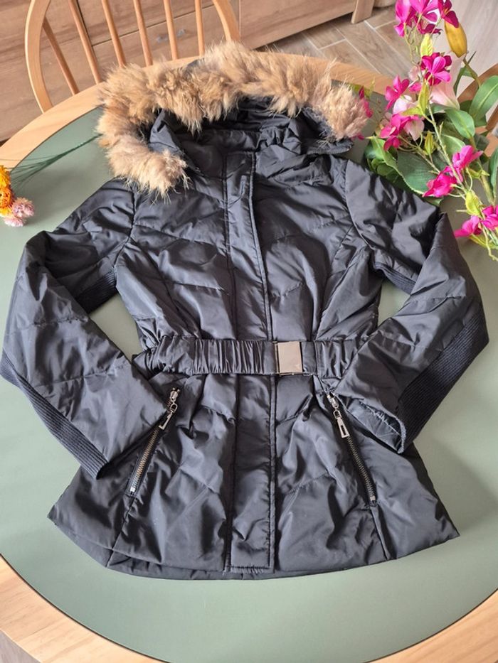Manteau noir capuche amovible taille 40 Black mojito