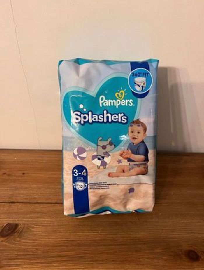 Lot de 8 paquets de couche de bain Pampers