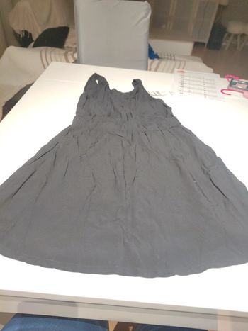 Robe noire fluide goutte dos Gémo 12 ans