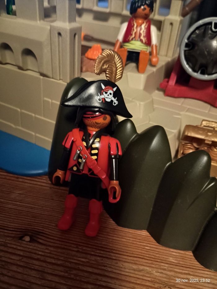 Playmobil - 4007 - repaire de pirates - photo numéro 5