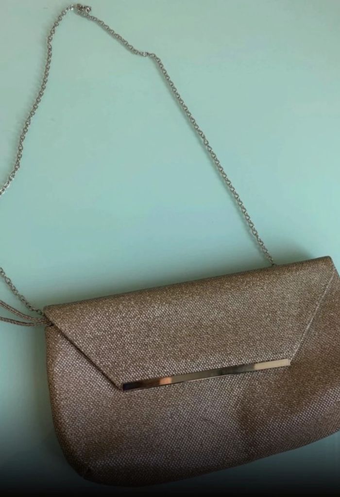 Sac à main doré neuf