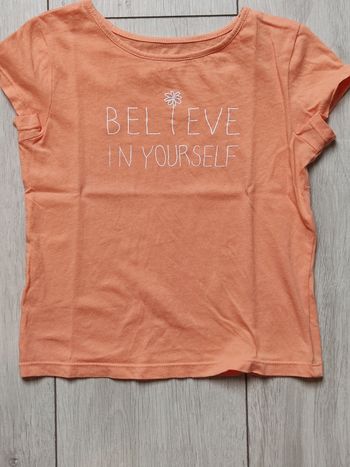 T-shirt à manches courtes abricot