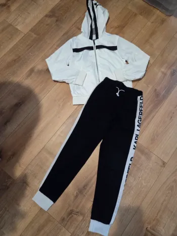 Jogging Karl Lagerfeld taille 8ans