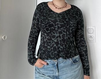 Pull fin noir et vert à paillettes – Monoprix – Taille 0 (équiv. S)