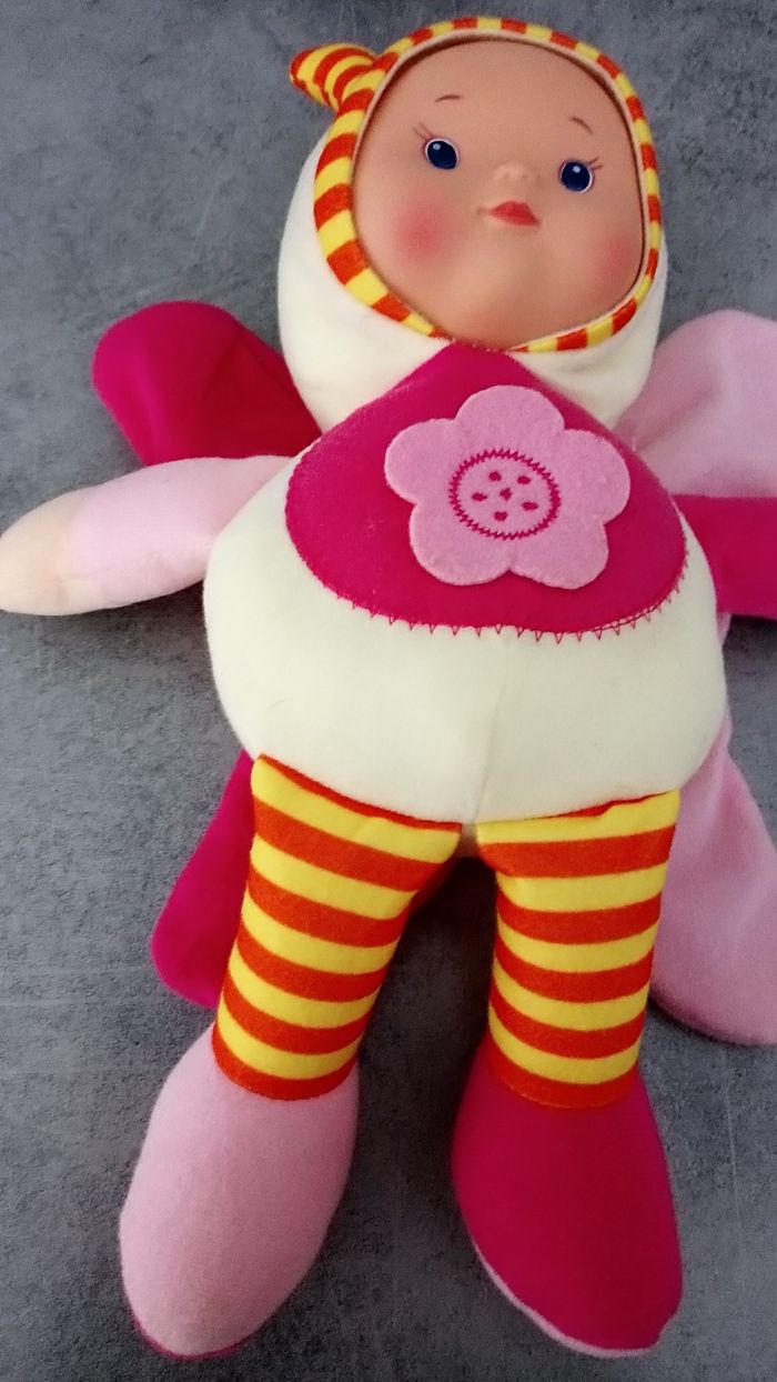 Petite poussette bébé fille - photo numéro 4