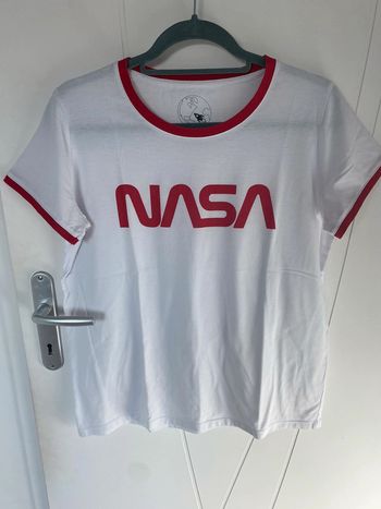 Tee-shirt NASA rouge