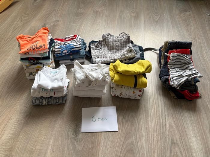 Lot vêtements garçon 6 mois - photo numéro 1