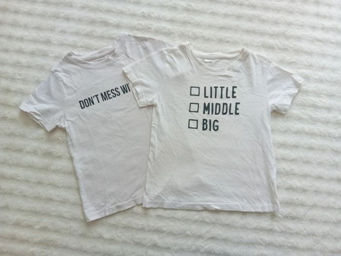 Lot 2 Tshirt unisexe 5/6ans 🤍🖤