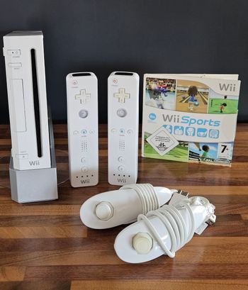 Nintendo wii - Pack Wii Sports pour 2 personnes - Très Bon état 