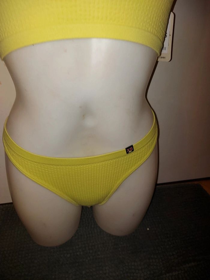 Ensemble brassière et tanga - photo numéro 3