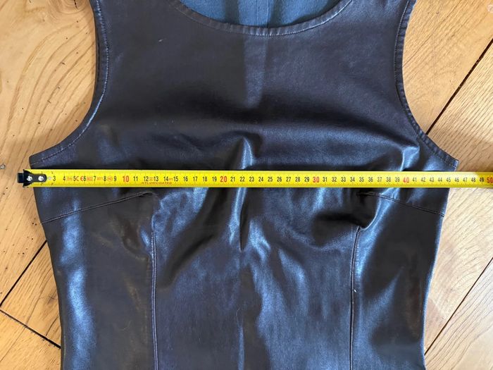 Haut en cuir en bon état taille 36-38 chattawak - photo numéro 9