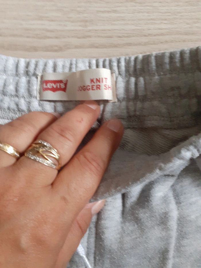 Short levis - photo numéro 3