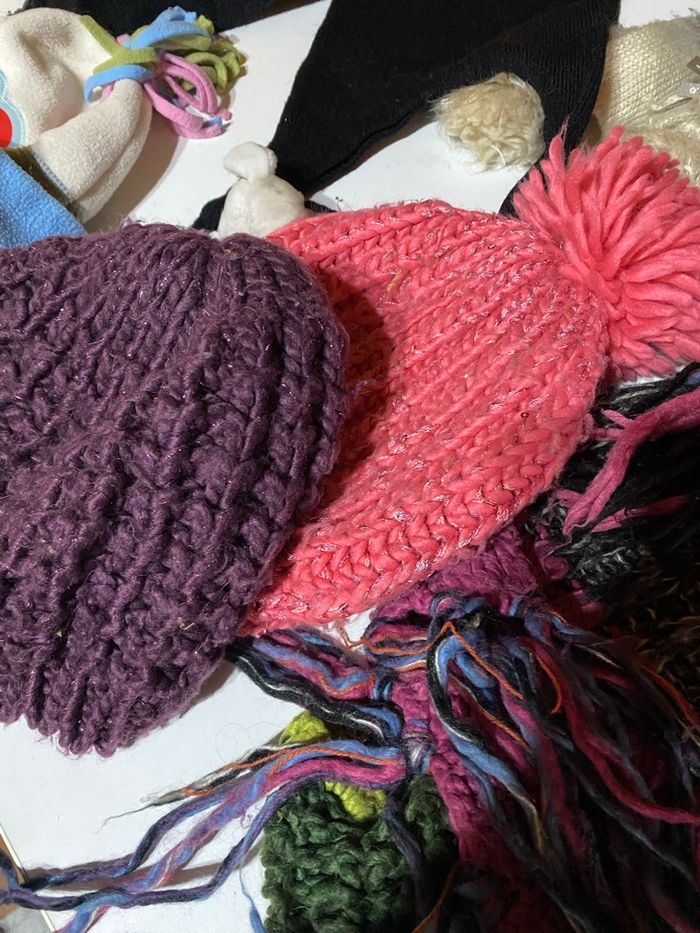Lot écharpes et bonnets fille