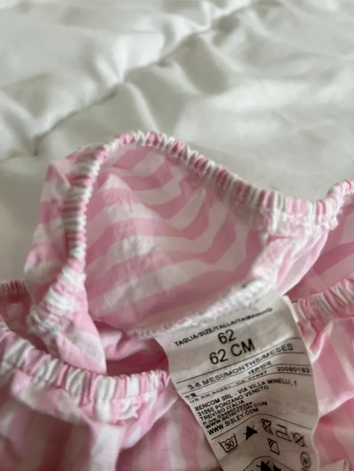 Caché couché benetton - photo numéro 3