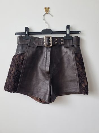 Short en cuir et dentelle marron vintage