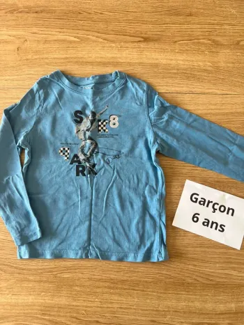 Tee shirt