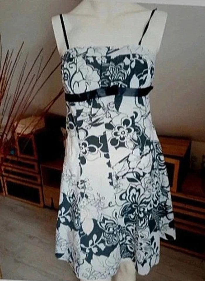Robe imprimée taille S - photo numéro 2