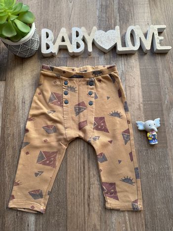 - Pantalon Kiabi        - 9 mois - Très bon état