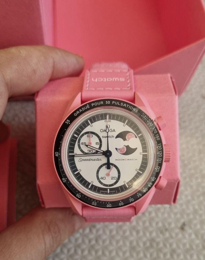 Montre Omega monophase mission to the pink - photo numéro 2