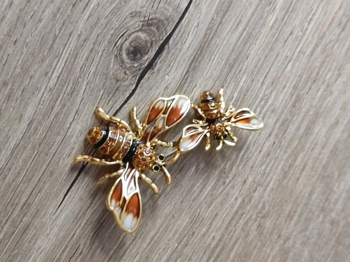 Broche duo d abeille tendances - photo numéro 2