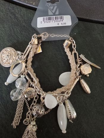 Bracelet