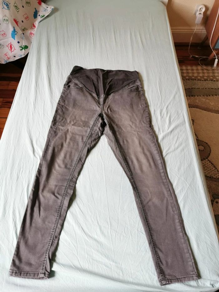 Pantalon grossesse