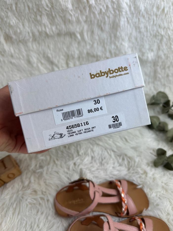 Paire de sandales Babybotte taille 30 - photo numéro 9
