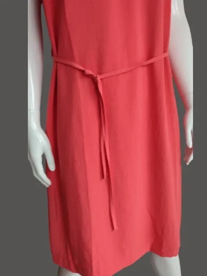 Robe habillée et intemporelle valeur 79.95€ (merci de lire le descriptif) - photo numéro 4