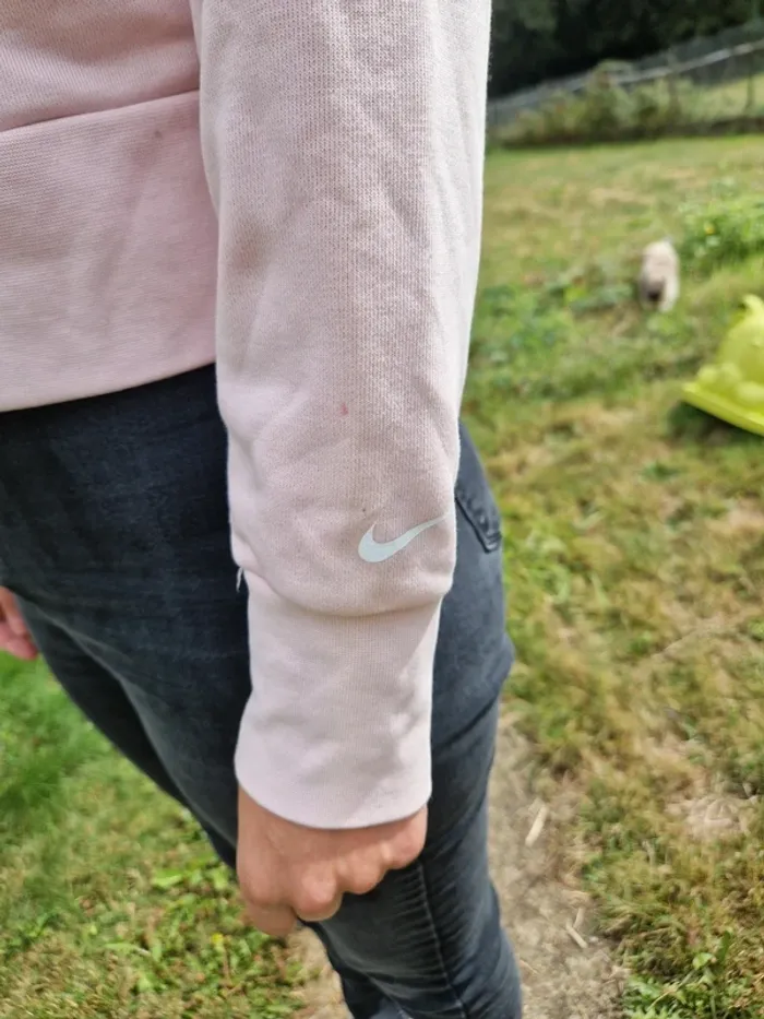 💥 Sweat rose Nike - Taille 38 -💥 - photo numéro 4