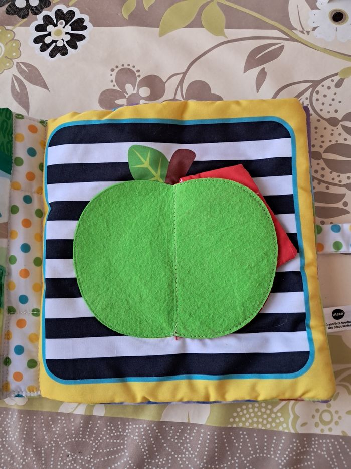 Grand livre "cache cache des animaux - photo numéro 5