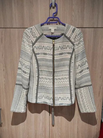 Veste blazer courte blanc cassé/gris clair