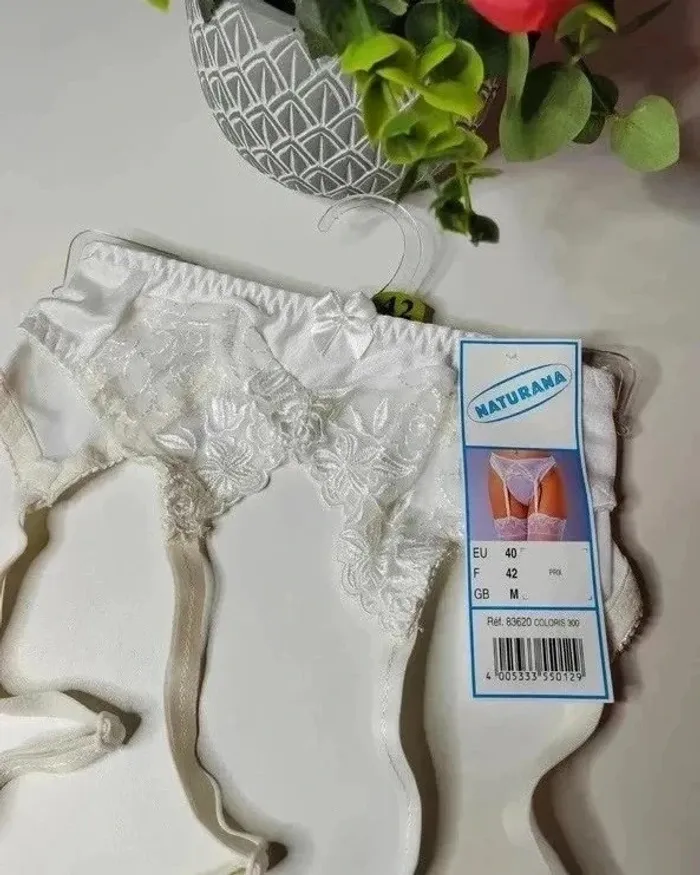 Porte-jarretelle T38,40,42 - Lingerie taille S,M,L - photo numéro 4