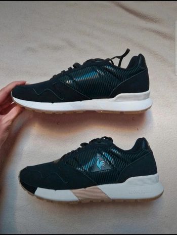 Neuf jolie paire de basket noir le coq sportif pointure 38