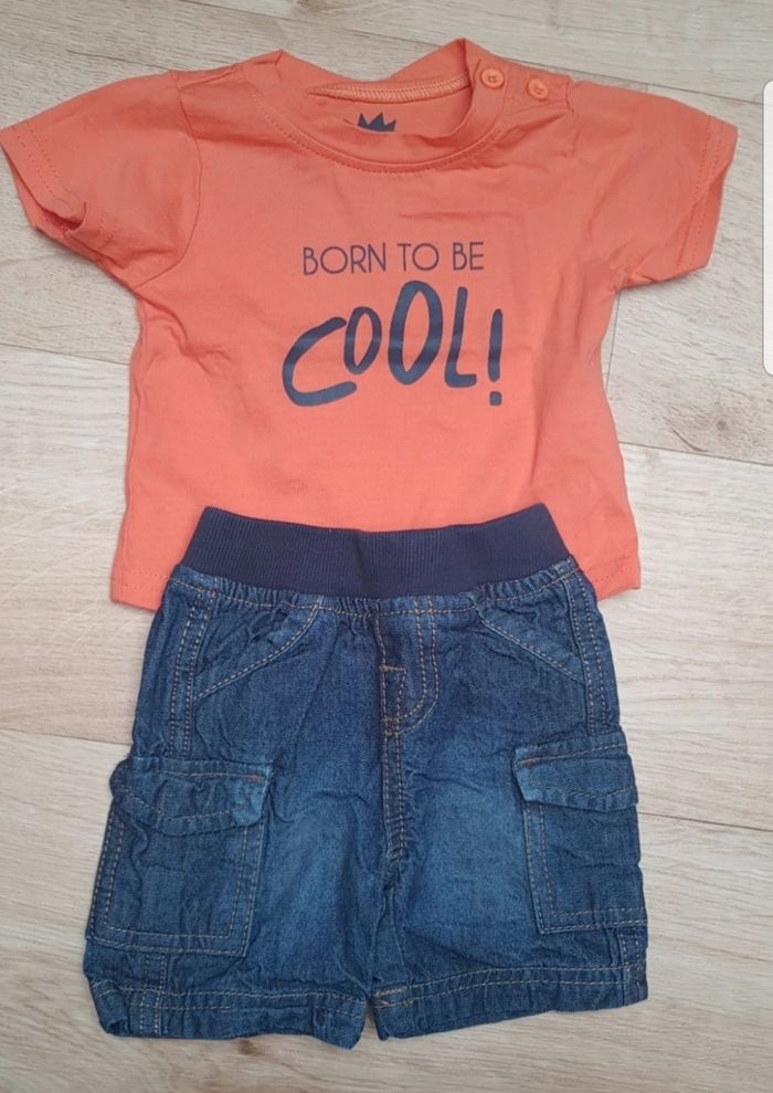 Ensemble t-shirt manches courtes et short