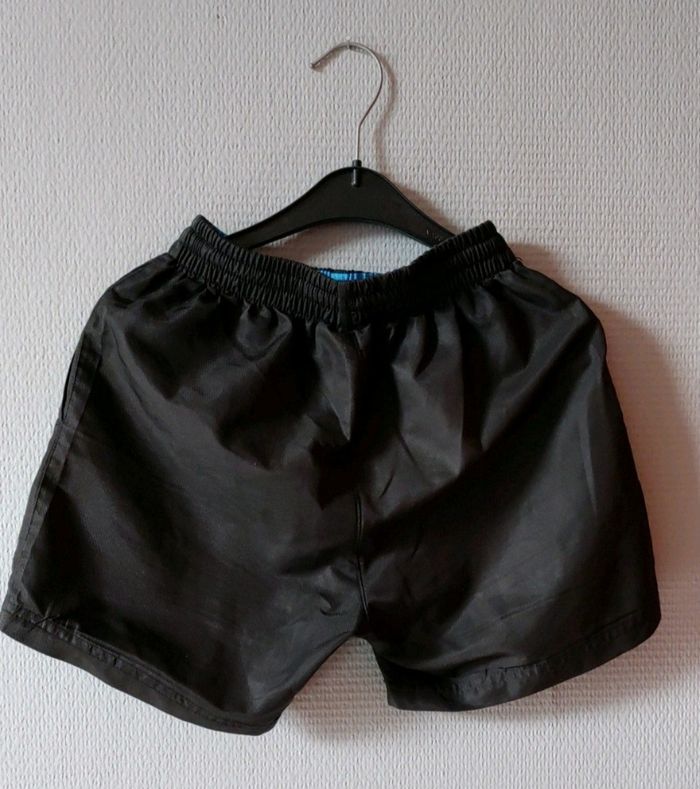 Short Umbro - photo numéro 2