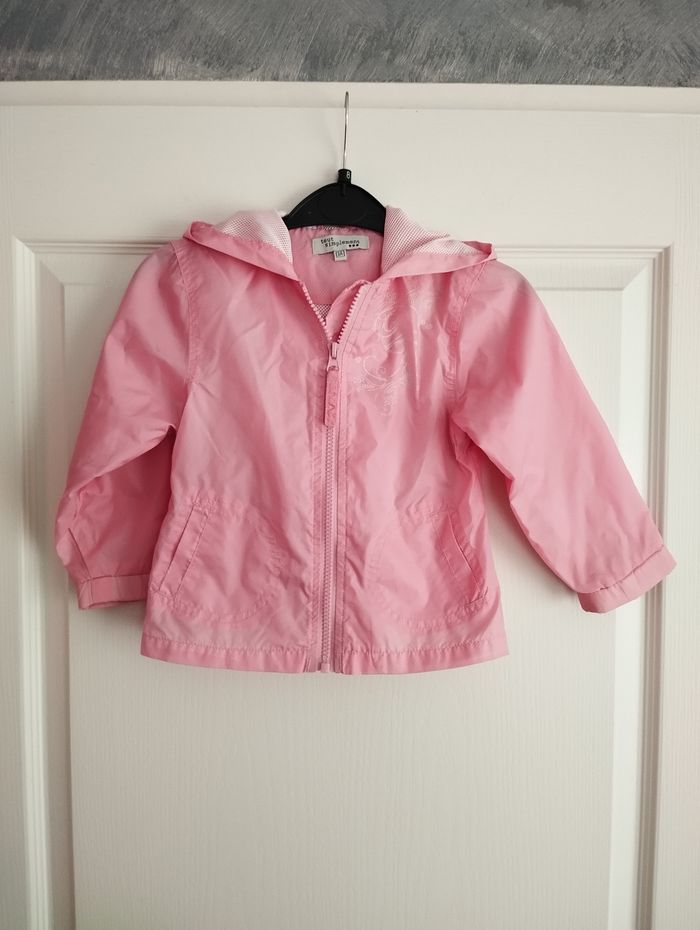 * coupe-vent à capuche rose T3A Tout simplement