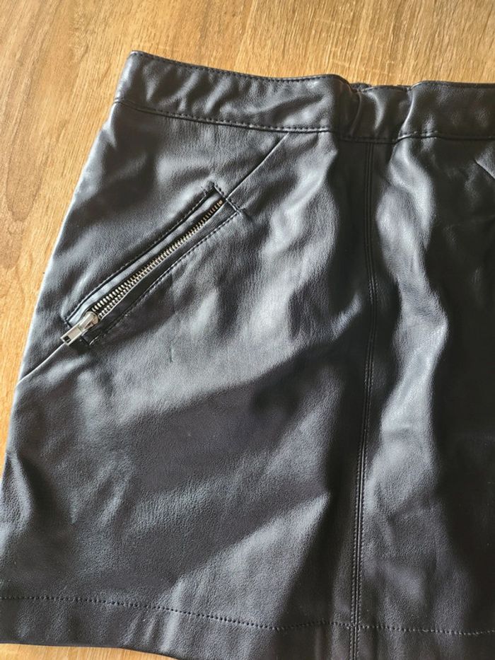 Jupe simili 8 ans - photo numéro 2